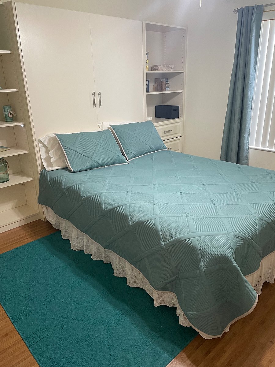 Queen bedroom