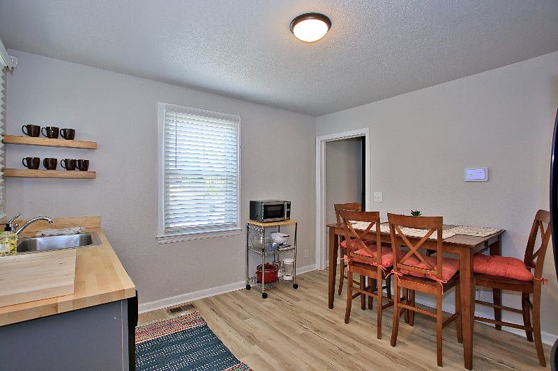 Furnished Finder property 392699_1 photo 5