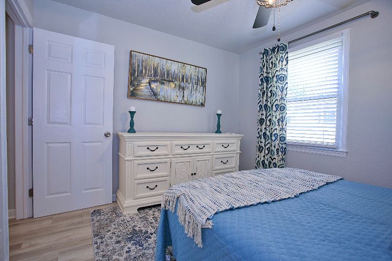 Furnished Finder property 392699_1 photo 11