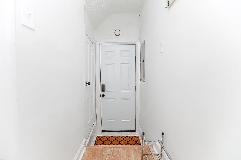 Furnished Finder property 392728_1 photo 12