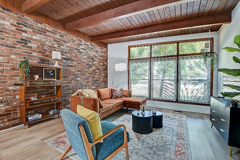 Furnished Finder property 392750_1 photo 1