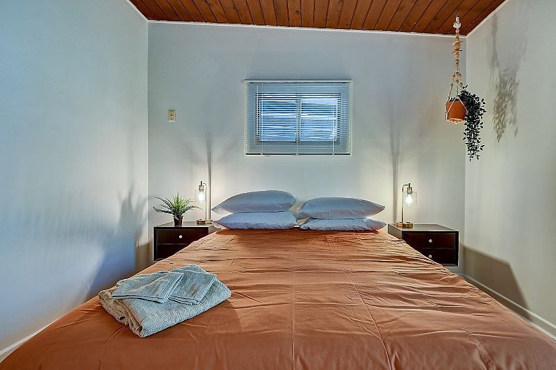 Furnished Finder property 392750_1 photo 13