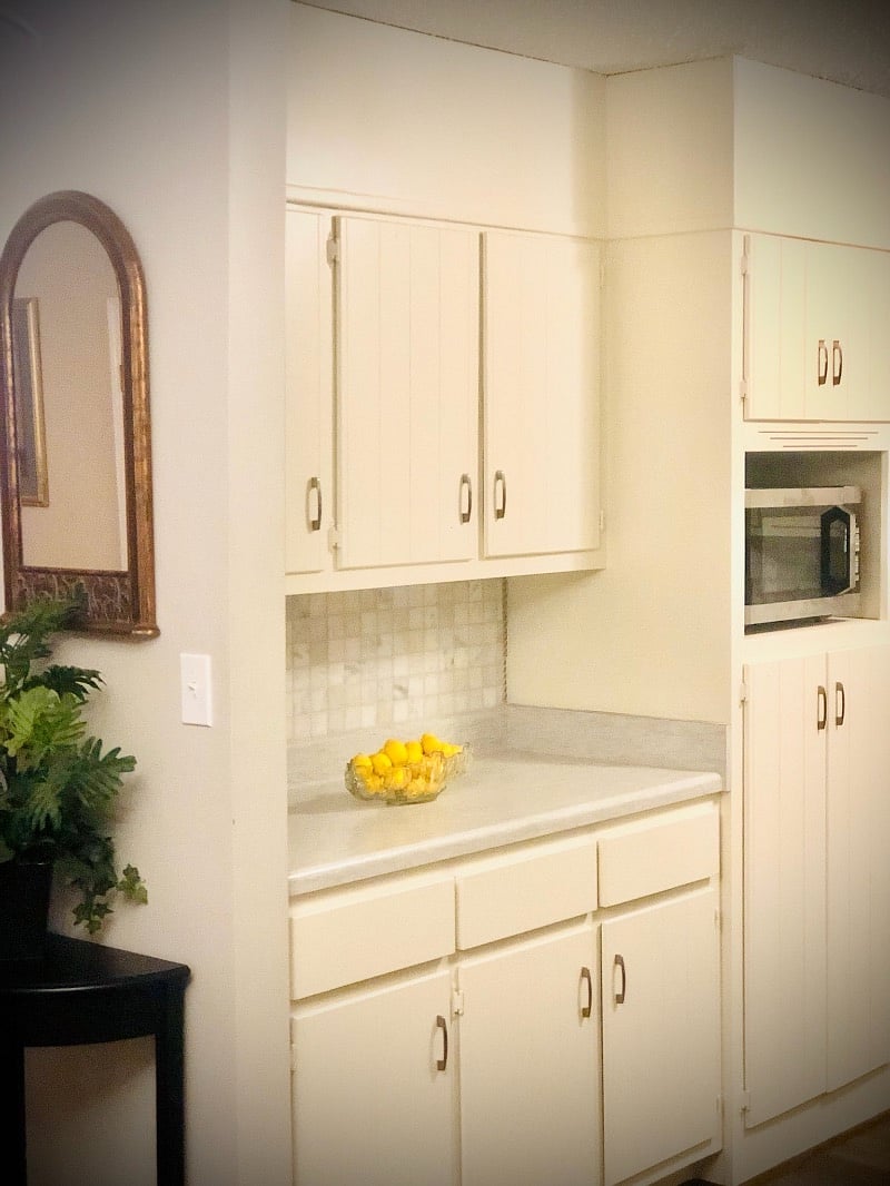 KITCHEN (cabinets/storage)