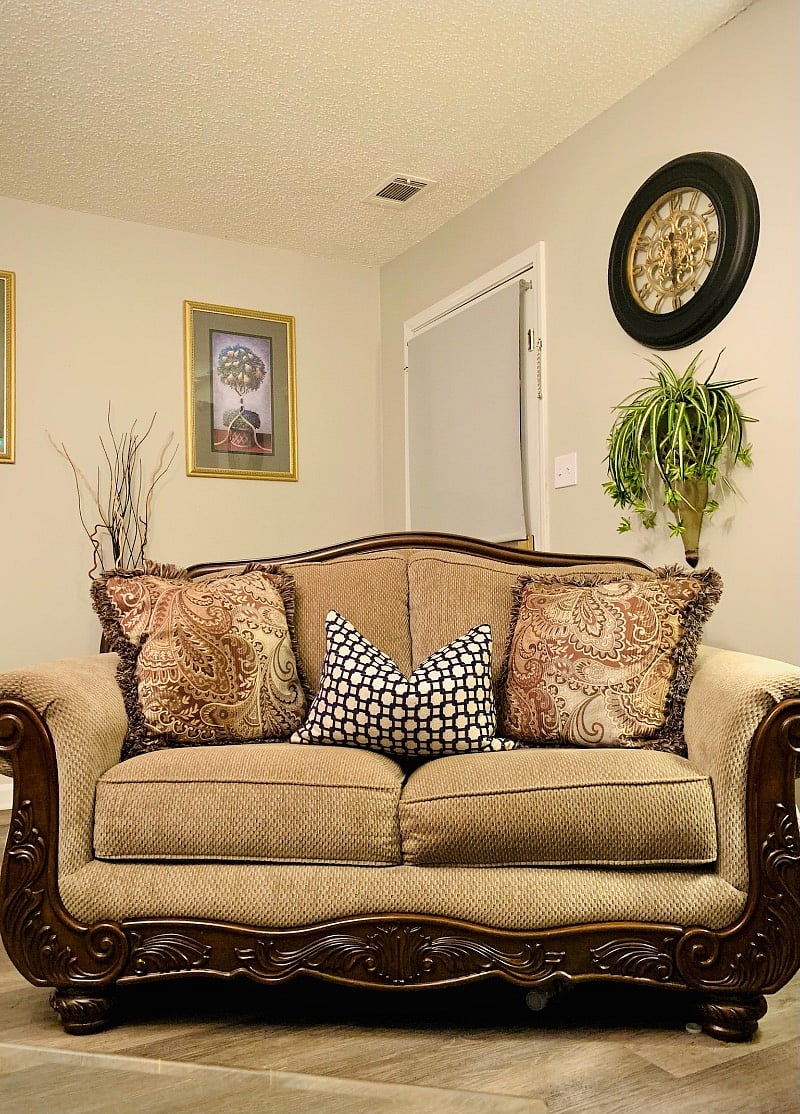 FAMILY/LIVING Space w/ Flat Screen and Fireplace (upon entering front door)