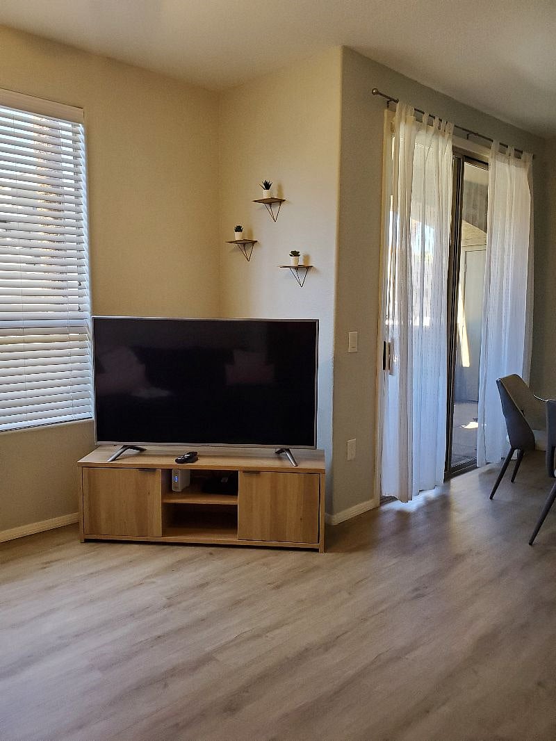 Furnished Finder property 392918_1 photo 3