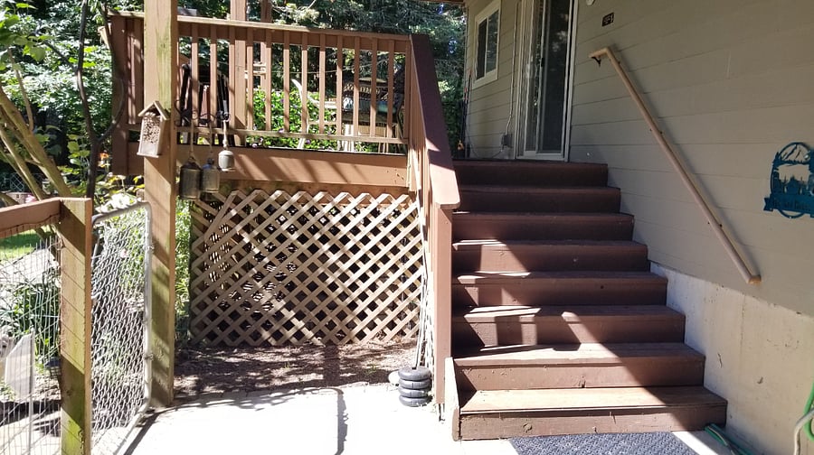 steps up to private deck and entrance to your Private Place to Call Home