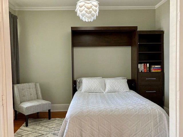 Second bedroom with queen size murphy bed.