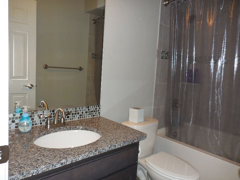 Downstairs full bathroom