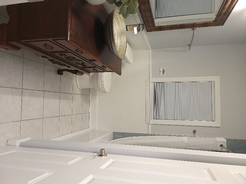 Furnished Finder property 393001_2 photo 20