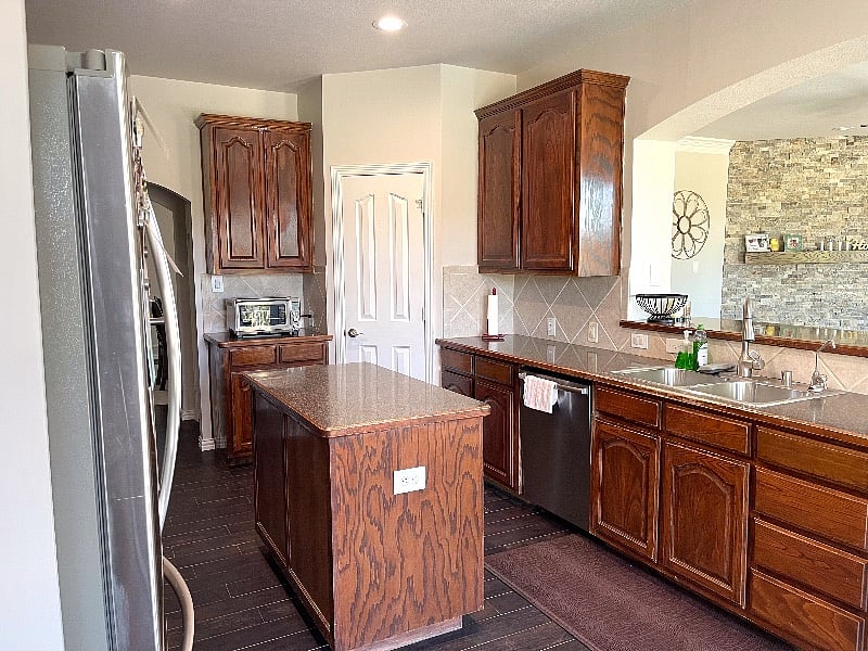 Have your own space in the fridge, cabinets and pantry if preferred.