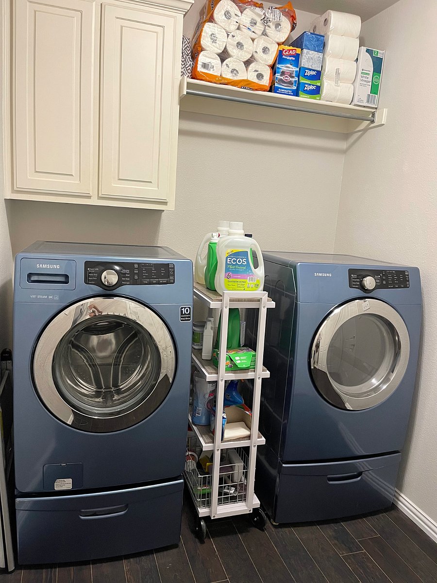Full size washer and dryer area