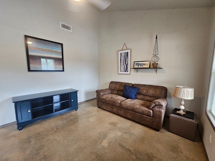 Furnished Finder property 393047_2 photo 4