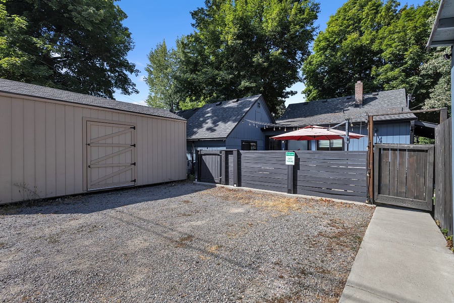 Furnished Finder property 393105_1 photo 16