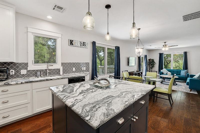 Furnished Finder property 393210_1 photo 22