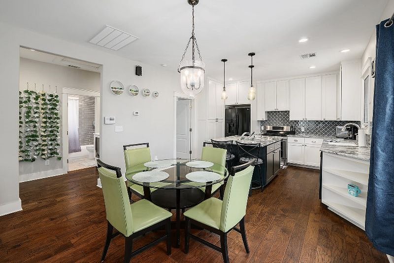 Furnished Finder property 393210_1 photo 27