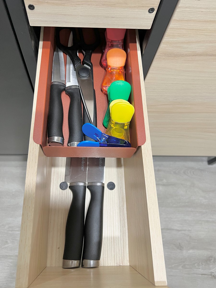 Cooking utensils