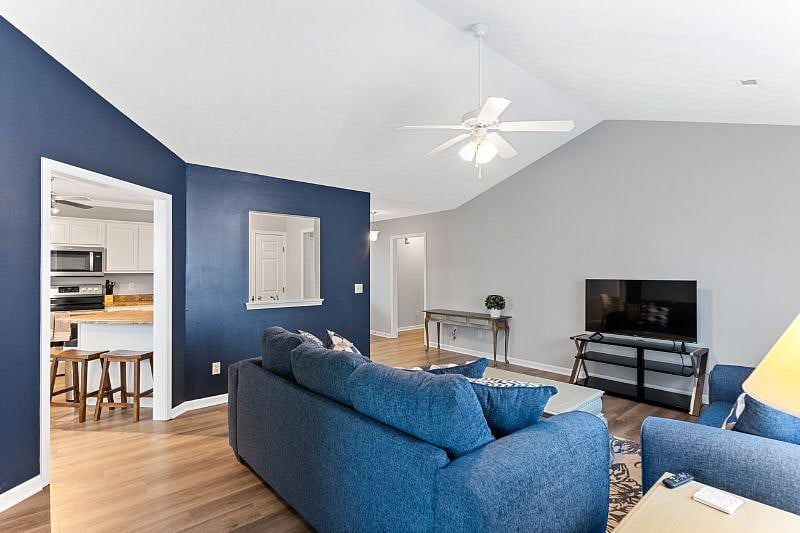 Furnished Finder property 393401_1 photo 6