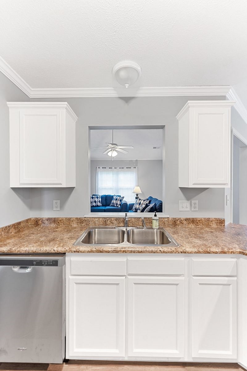 Furnished Finder property 393401_1 photo 11