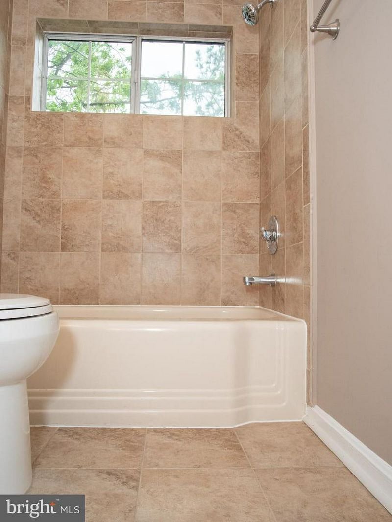 Furnished Finder property 393442_1 photo 11