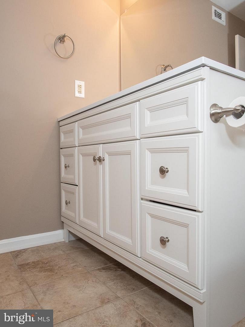 Furnished Finder property 393442_1 photo 12