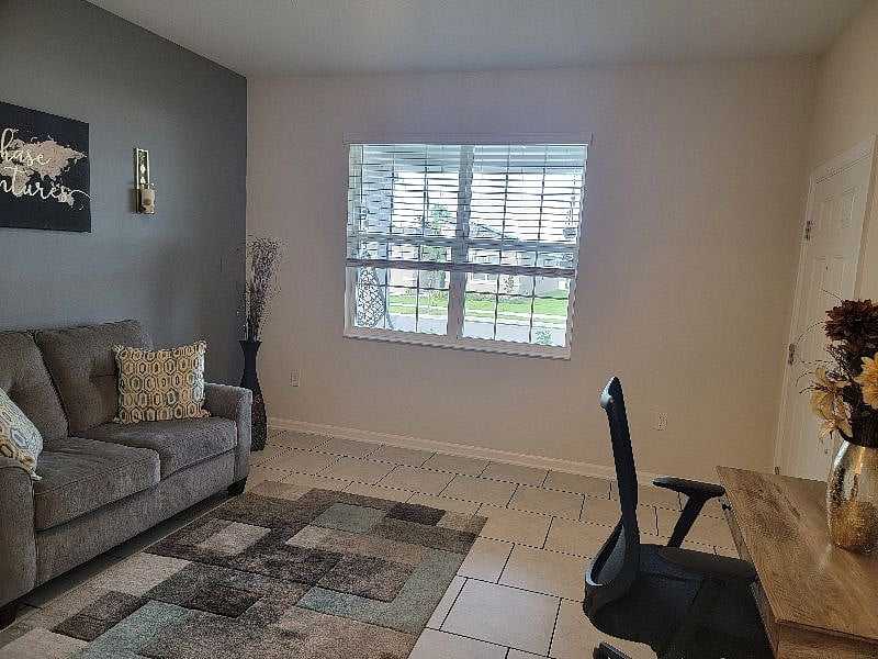 Furnished Finder property 393445_1 photo 2