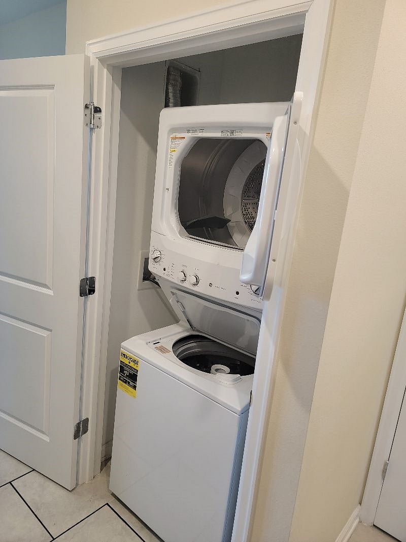 Furnished Finder property 393445_1 photo 9