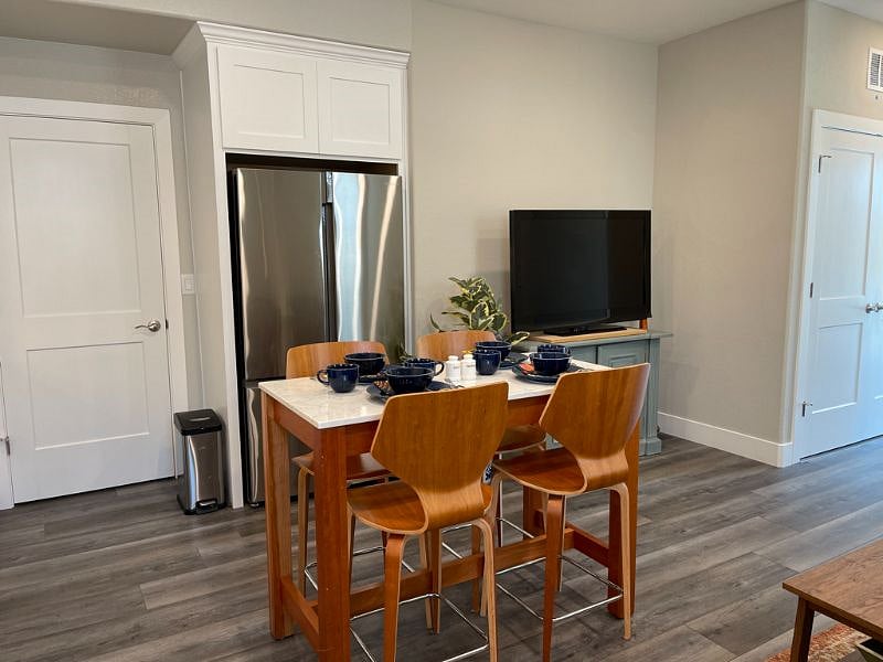 Furnished Finder property 393505_1 photo 6