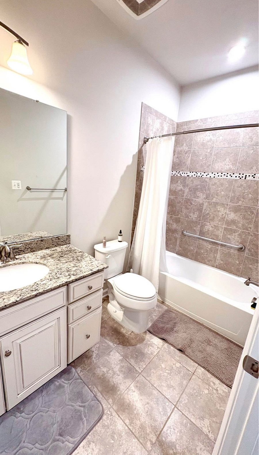 Furnished Finder property 393596_1 photo 3