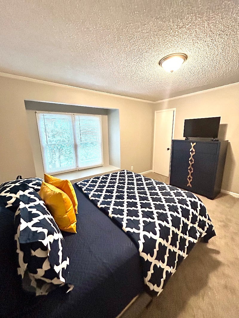 Furnished Finder property 393698_2 photo 9