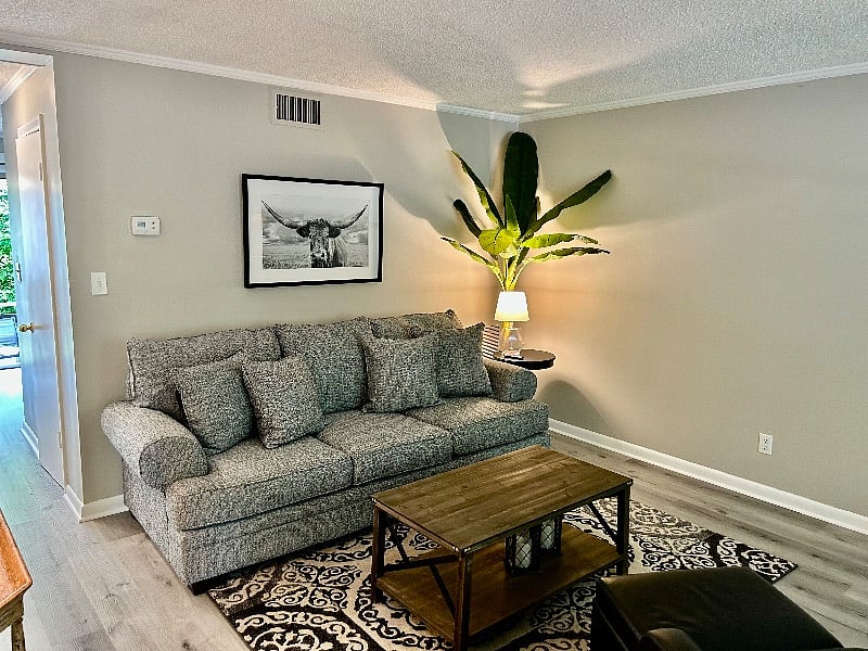 Furnished Finder property 393698_4 photo 6