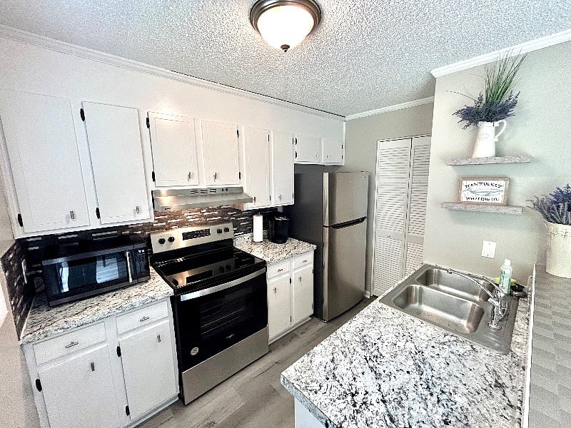 Furnished Finder property 393698_4 photo 11