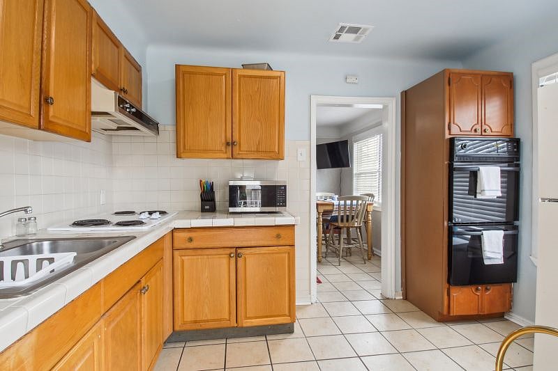 Furnished Finder property 393784_1 photo 9