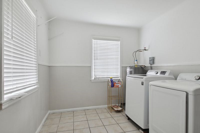 Furnished Finder property 393784_1 photo 25