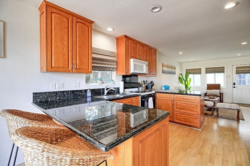 Furnished Finder property 393785_2 photo 7