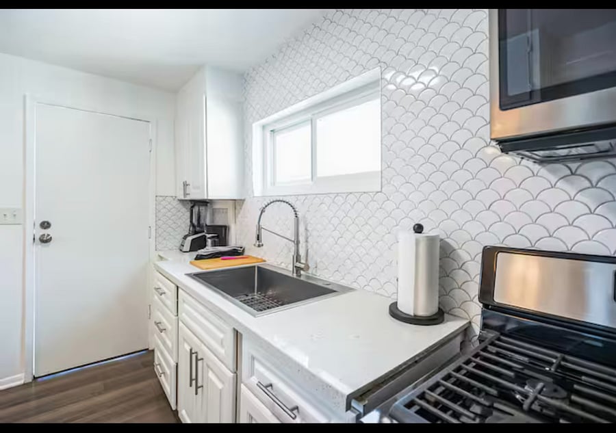 Furnished Finder property 393801_1 photo 7