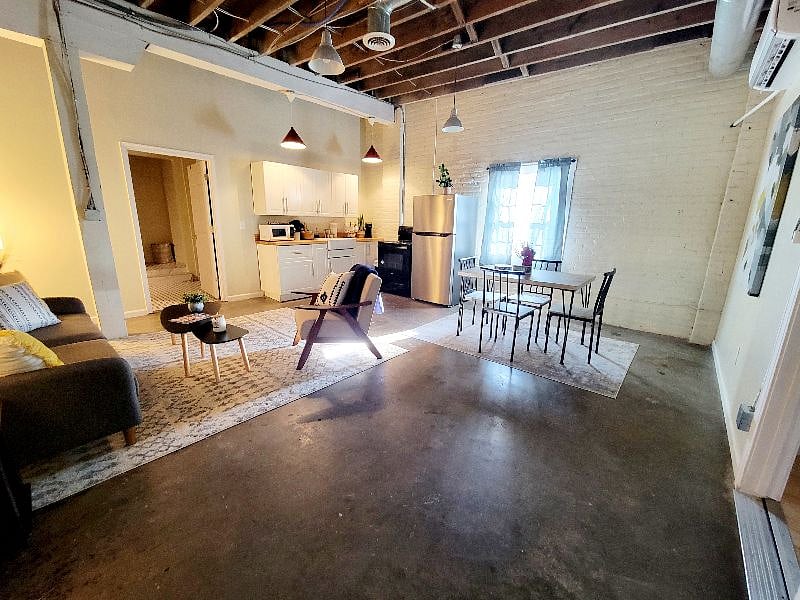 Furnished Finder property 393870_2 photo 18