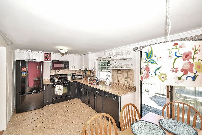 Furnished Finder property 393891_1 photo 13