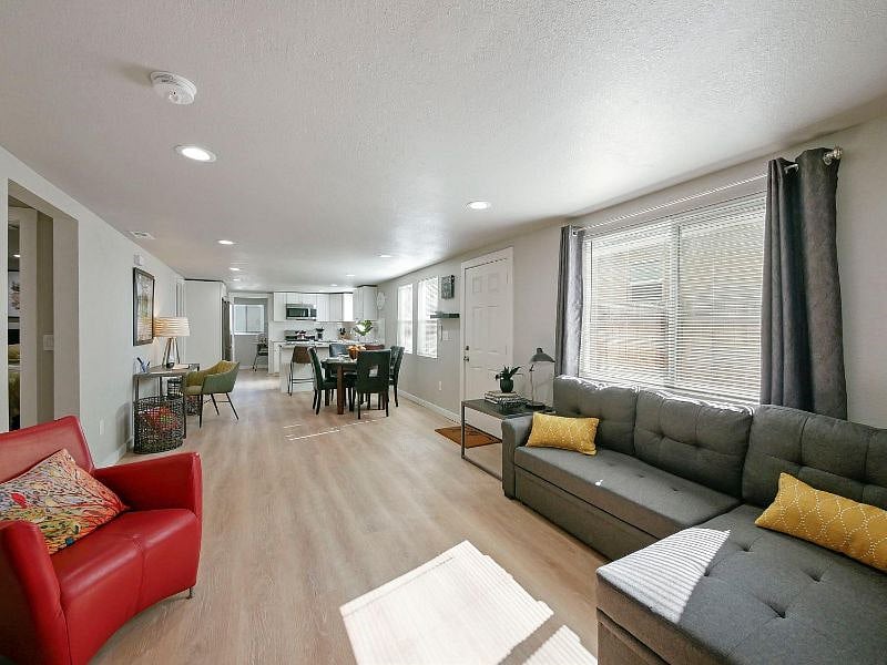 Furnished Finder property 393934_1 photo 1