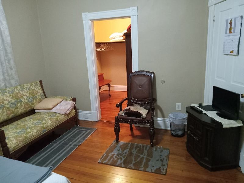 Furnished Finder property 393935_1 photo 2