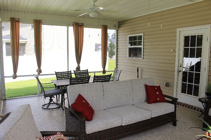 Furnished Finder property 394004_1 photo 22