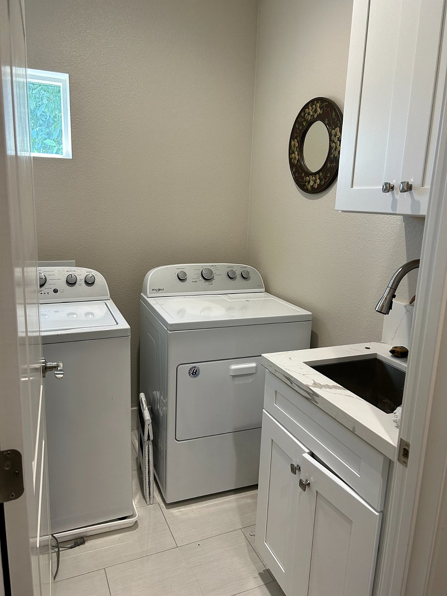 Furnished Finder property 394020_1 photo 13