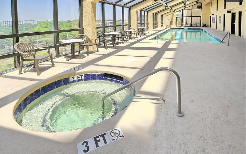 Furnished Finder property 394109_3 photo 11