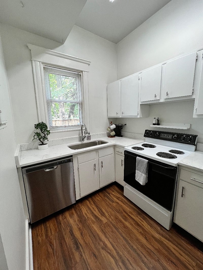 Furnished Finder property 394158_1 photo 3