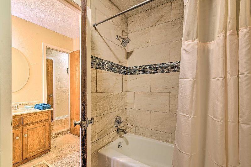 Furnished Finder property 394177_1 photo 18