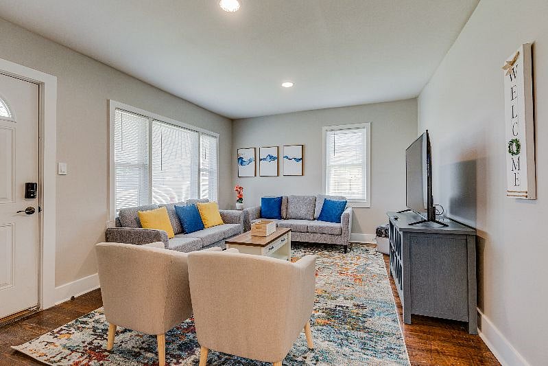 Furnished Finder property 394184_1 photo 8