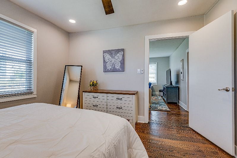 Furnished Finder property 394184_1 photo 16