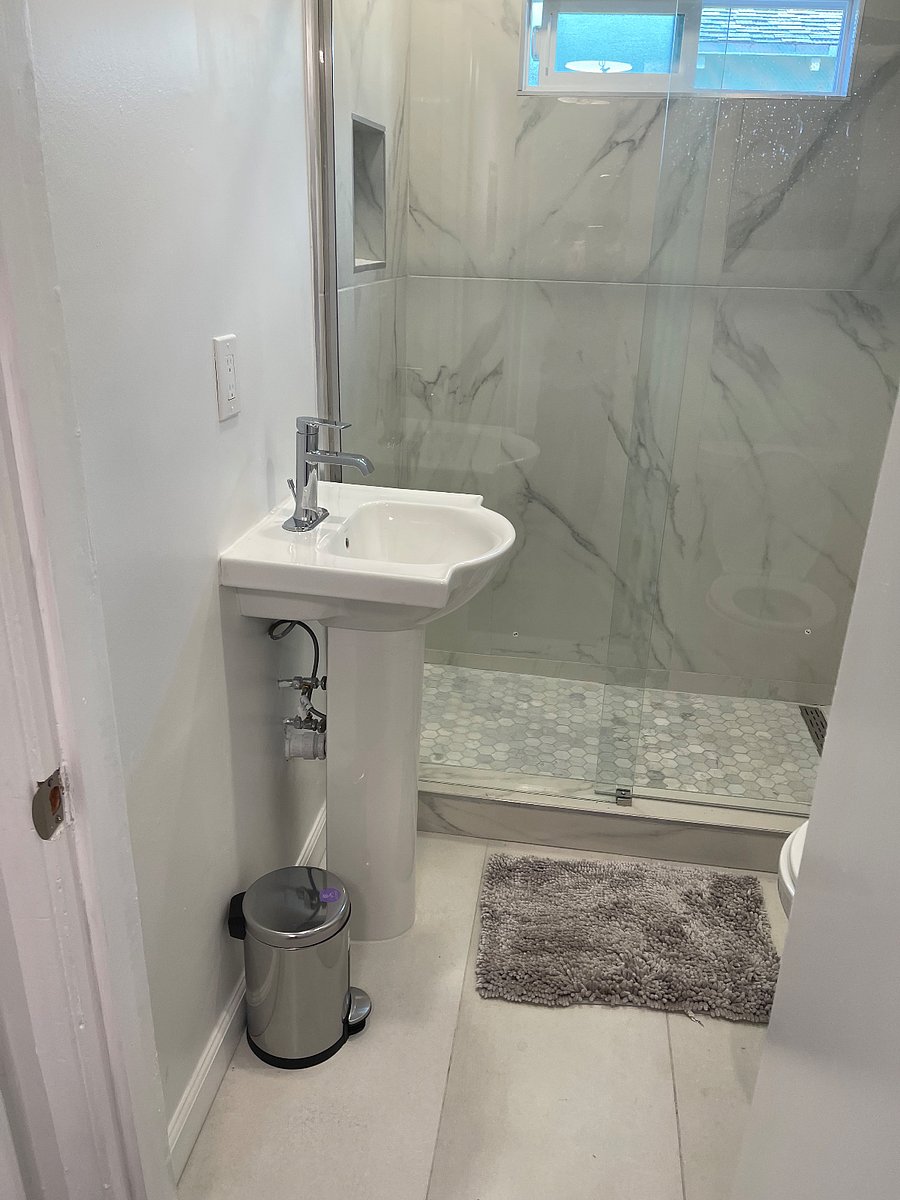 Bathroom Kitchen 