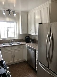 Furnished Finder property 394202_3 photo 5