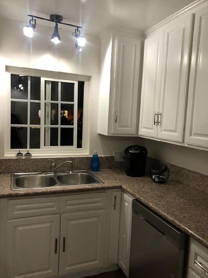 Furnished Finder property 394202_3 photo 4