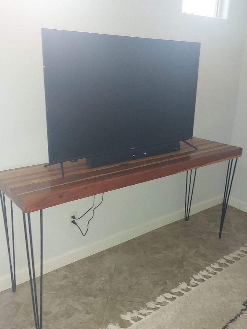 55" smart tv. Watch Netflix or Hulu (via your own sign on).